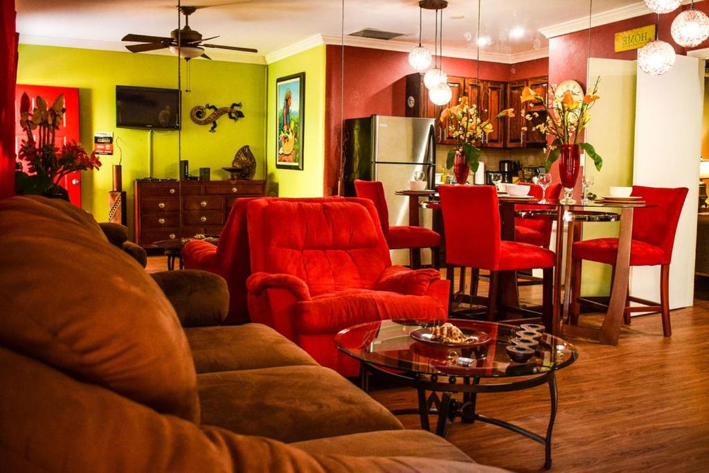 Brownstone Guesthouses Seabeach