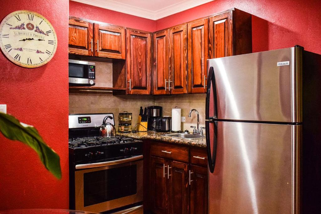 Brownstone Guesthouses Seabeach