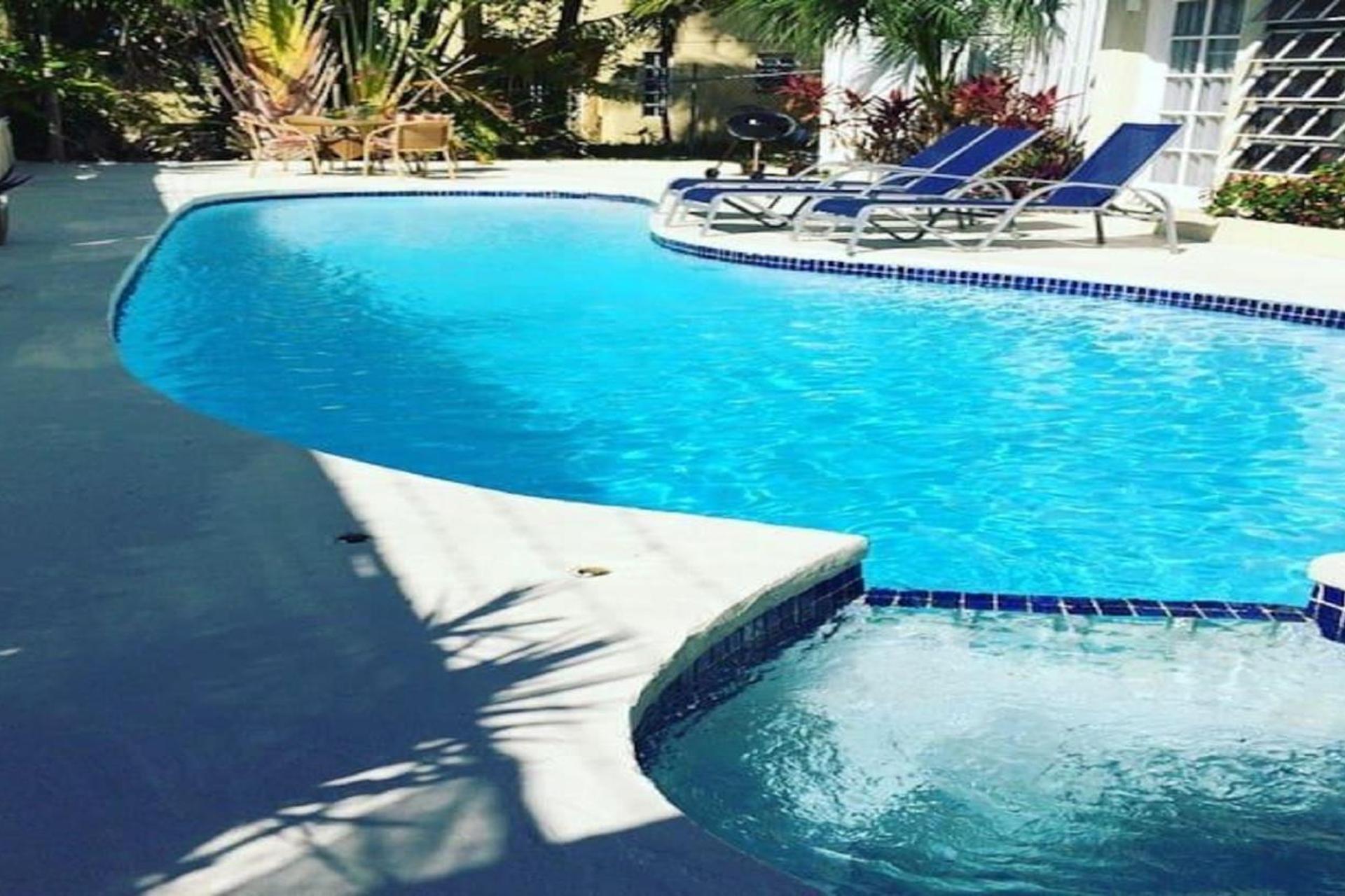 Brownstone Guesthouses Seabeach