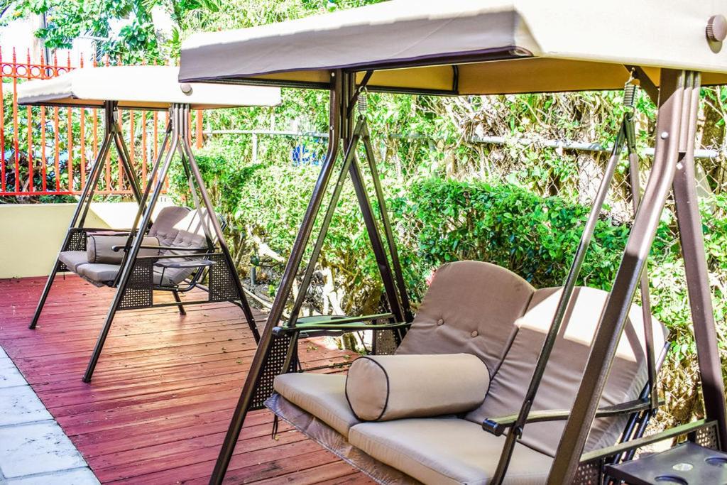 Brownstone Guesthouses Seabeach